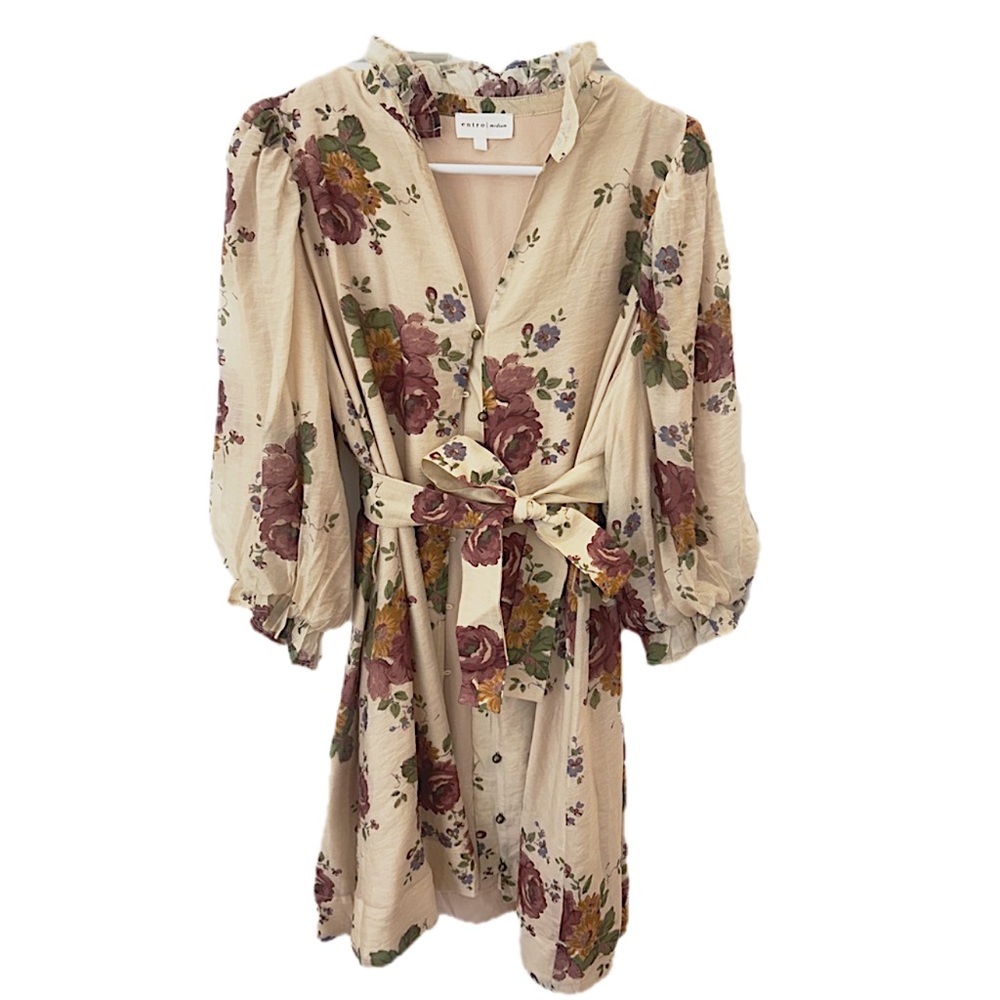 Entro Beige Floral Long Sleeve Dress